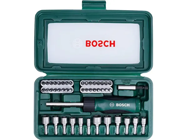 تشكيله من سنون المفكات و اللقم 46 قطعه +مفك BOSCH